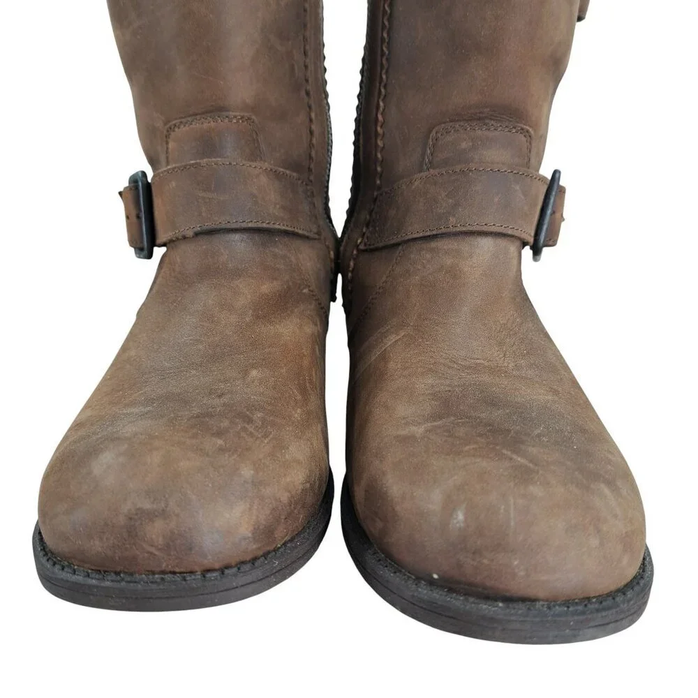 Ugg Oregon Brown Leather Waterproof Boots Size 7.5 Shearling Fur Moto Buckle